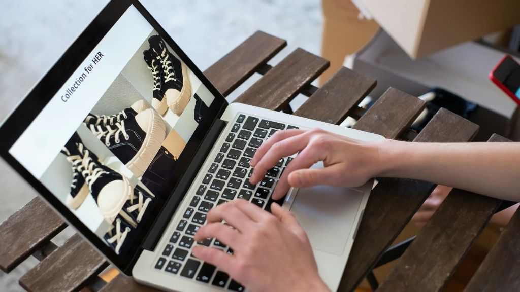 How to start an online store for free